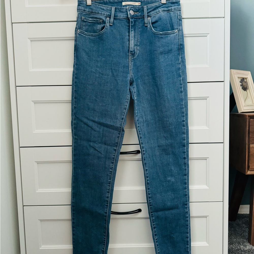 Levi’s Classic Blue Women's Jeans